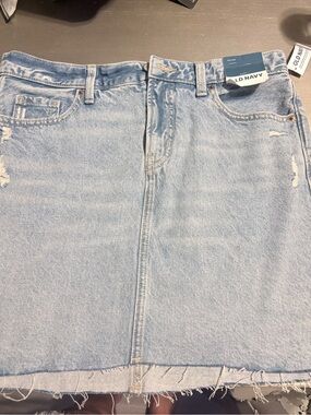 Old Navy Men's Light Blue Relaxed Denim Jeans